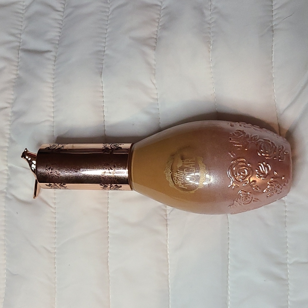 Pretty Vulgar cool af foundation 72SS